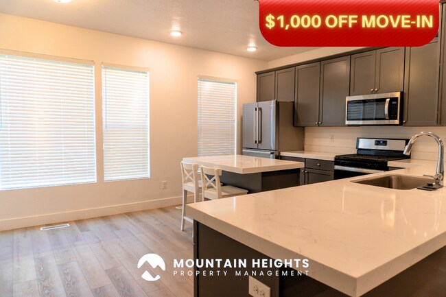 3891 W Lansdown Ct in Taylorsville, UT - Foto de edificio - Building Photo