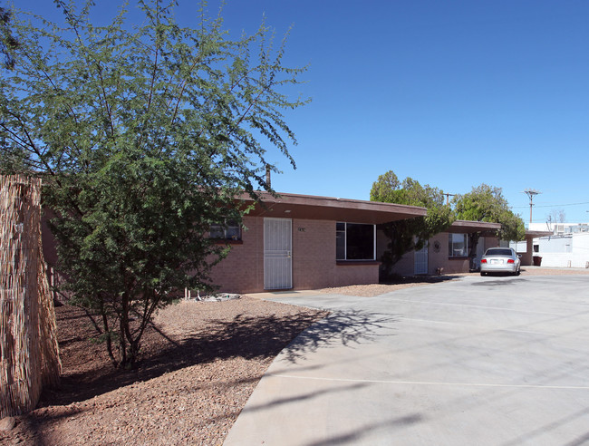 Columbus in Tucson, AZ - Foto de edificio - Building Photo