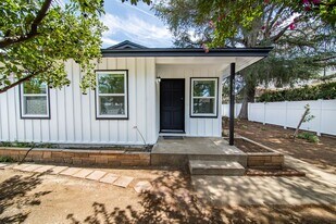 5816-5818 Kester Ave in Los Angeles, CA - Building Photo