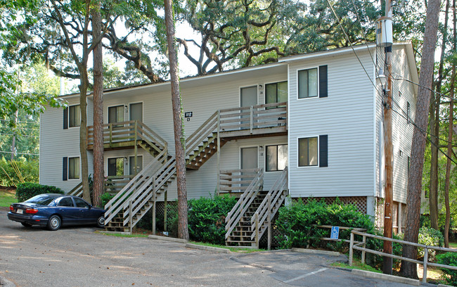 Windsor Wood Apartments in Tallahassee, FL - Building Photo - Building Photo