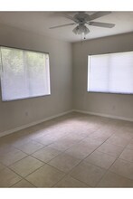 1169 Lake McGregor Dr in Ft. Myers, FL - Building Photo - Building Photo