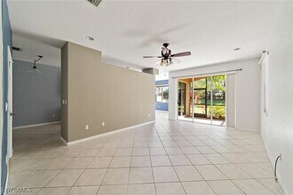 20244 Larino Loop in Estero, FL - Foto de edificio - Building Photo