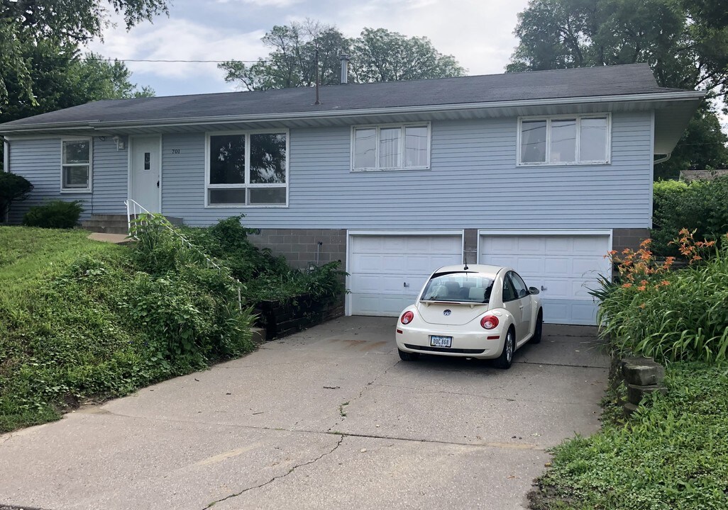 701 31st St, Unit A in Rock Island, IL - Building Photo