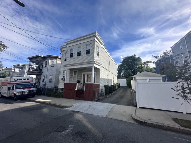property at 137 Congress Ave