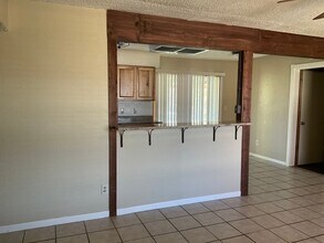 713 N Rhomberg St in Burnet, TX - Building Photo - Building Photo