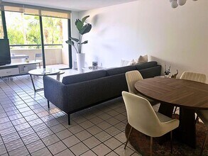 170 Ocean Ln Dr in Key Biscayne, FL - Building Photo - Building Photo
