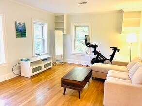 416 Medford St, Unit C8 in Boston, MA - Building Photo - Building Photo