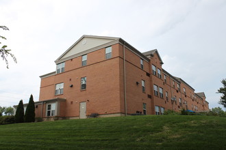 AHEPA 53 III Senior Apartments in St. Louis, MO - Foto de edificio - Building Photo