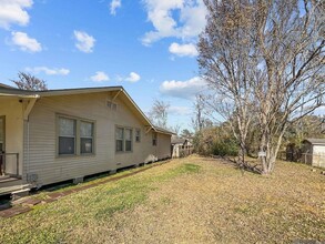 1427 Stilt St, Unit 102 in Baton Rouge, LA - Building Photo - Building Photo