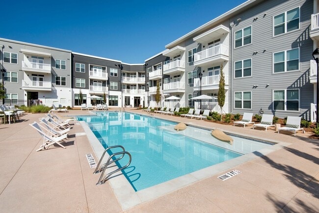 The Barrett in Marietta, GA - Building Photo - Building Photo