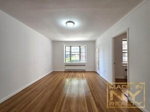 83-33 Austin St in Queens, NY - Foto de edificio - Building Photo