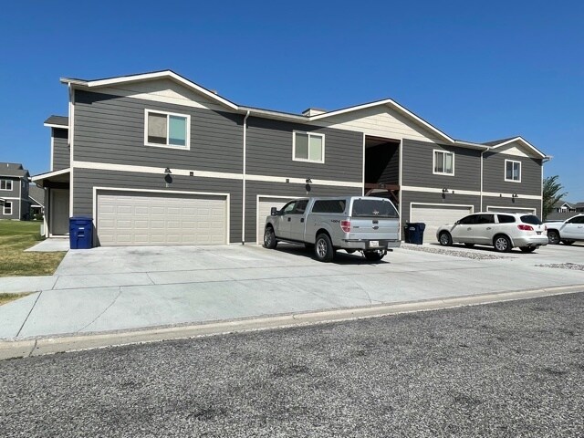 1191 Longbow Ln in Bozeman, MT - Building Photo
