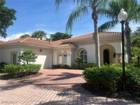 4651 Via Ravenna in Bonita Springs, FL - Foto de edificio - Building Photo