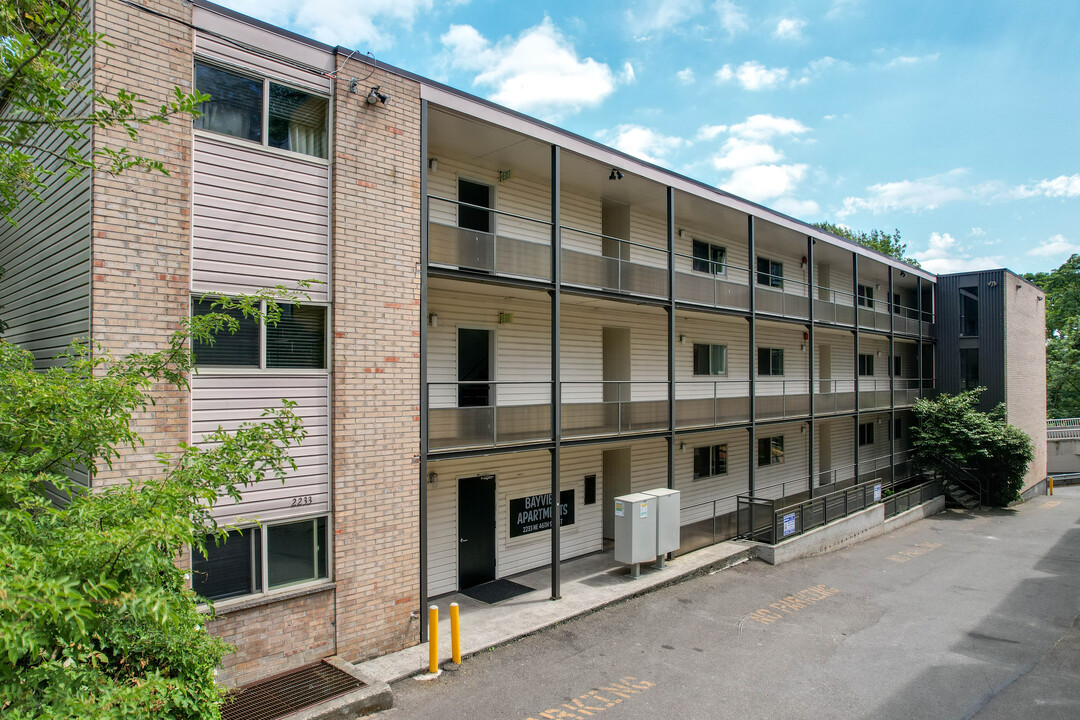 Bayview Apartments in Seattle, WA - Foto de edificio