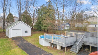 33 Clinton St in Meriden, CT - Building Photo - Building Photo