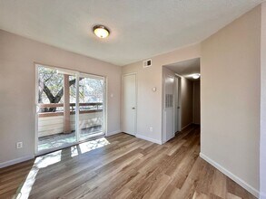 7111 E Hwy 290 in Austin, TX - Building Photo - Building Photo