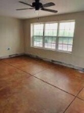 17369 SW Lee Blvd in Cache, OK - Building Photo - Building Photo
