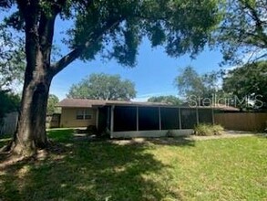 5488 Carrollwood Meadows Dr in Tampa, FL - Building Photo - Building Photo