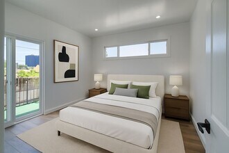 6525 La Mirada Ave in Los Angeles, CA - Building Photo - Building Photo