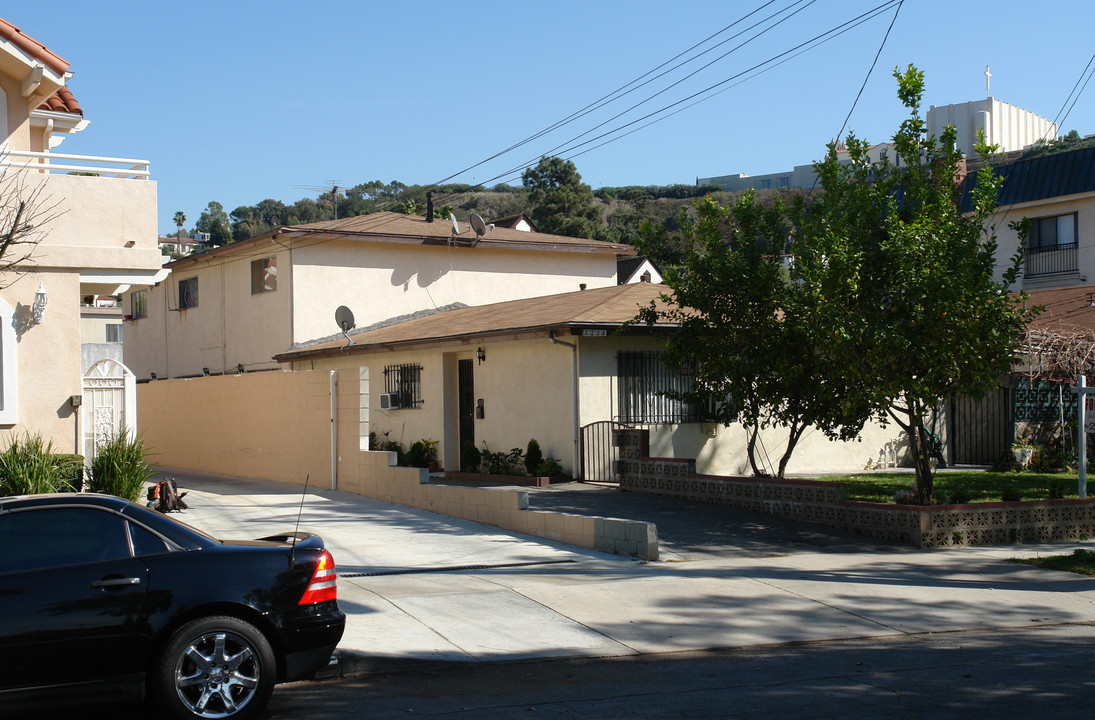 1234 Mariposa St in Glendale, CA - Building Photo