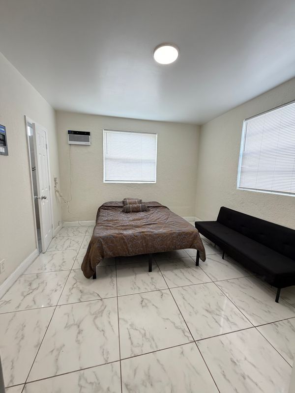 property at 912 NW 9th Ave