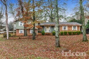 114 Grassdale Rd in Cartersville, GA - Building Photo