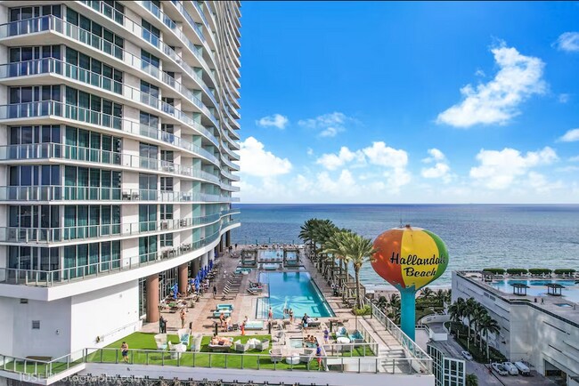 4111 S Ocean Dr, Unit 2307 in Hollywood, FL - Building Photo - Building Photo
