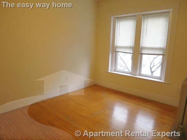64 Vinal Ave in Somerville, MA - Building Photo - Building Photo
