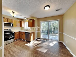 2206 Coatsdale Ln in Matthews, NC - Building Photo - Building Photo