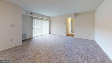 801 Almond Ct, Unit H in Bel Air, MD - Building Photo - Building Photo