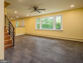 6007 Bradley Ln in Clinton, MD - Building Photo - Building Photo
