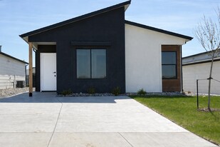 5019 N Vassar Ave in Wichita, KS - Building Photo