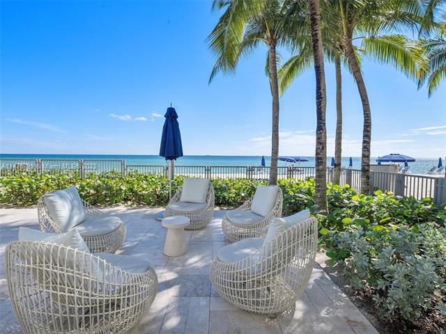 16047 Collins Ave, Unit 3002 in Sunny Isles Beach, FL - Building Photo - Building Photo