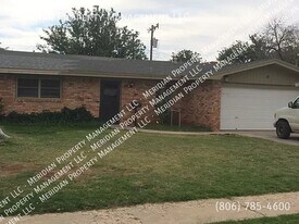 5431 32nd St in Lubbock, TX - Building Photo