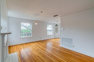 1609 Sunset Ln in Austin, TX - Building Photo - Building Photo