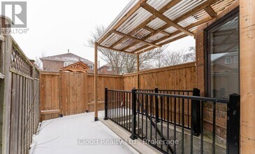 6289 Donway Dr in Mississauga, ON - Building Photo - Building Photo