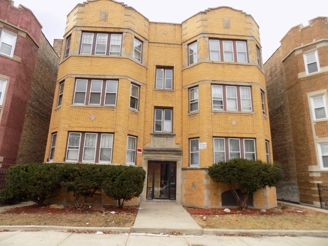 9418 S Laflin St in Chicago, IL - Building Photo