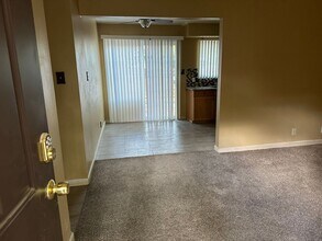 115 N Santa Rita St in Los Banos, CA - Building Photo - Building Photo