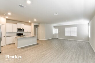 6620 Hatchery Way in San Antonio, TX - Building Photo - Building Photo