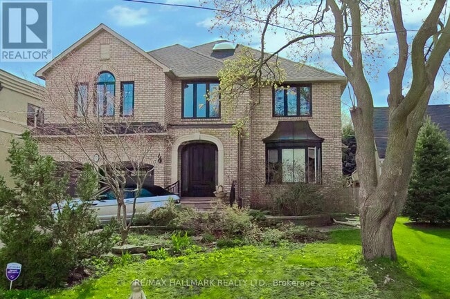 property at 6 Montford Dr