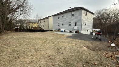 484 Main St, Unit 1 in Harrison, NY - Building Photo - Building Photo
