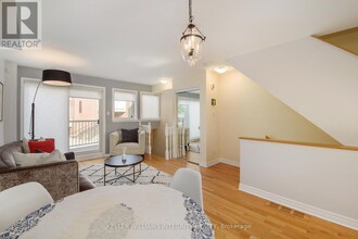 8 Cornerstone Private in Ottawa, ON - Building Photo - Building Photo