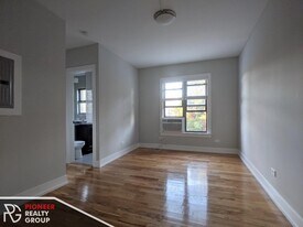 908 W George St, Unit 2904-L1 in Chicago, IL - Building Photo