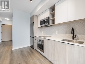 36-2336 Zorra St in Toronto, ON - Building Photo - Building Photo