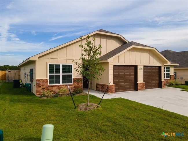 property at 1218 LEXINGTON Dr