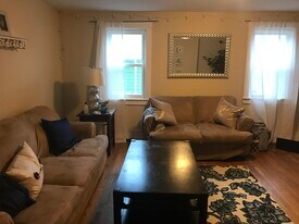 266 Gold St, Unit 3 in Boston, MA - Building Photo