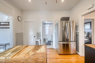 3039 S Bannock St in Englewood, CO - Foto de edificio - Building Photo