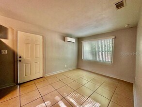 1121 E Hubbard Ave in DeLand, FL - Building Photo - Building Photo