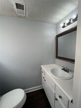 4016 Elmscourt Dr in Stone Mountain, GA - Building Photo - Building Photo