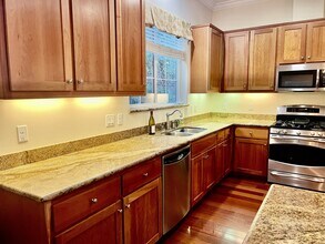 853 Palou St in Sonoma, CA - Building Photo - Building Photo